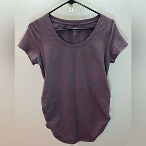 NWOT Old Navy Maternity Fitted Ruched T-shirt - Medium